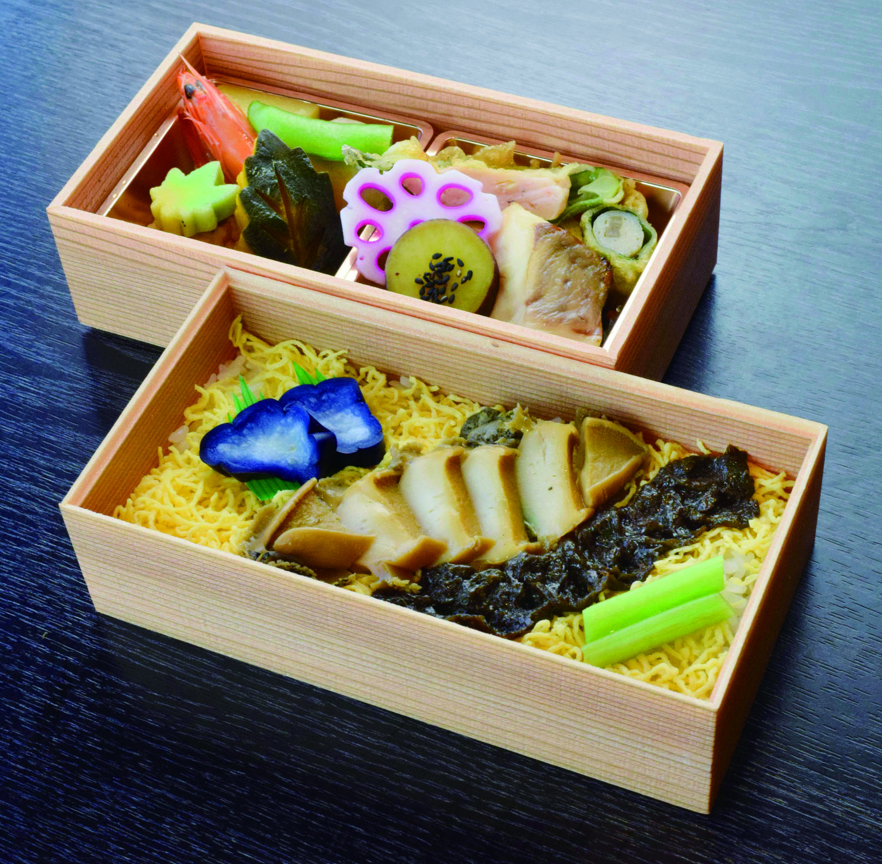 活きあわび姿煮弁当 懐石 仕出し 吉祥